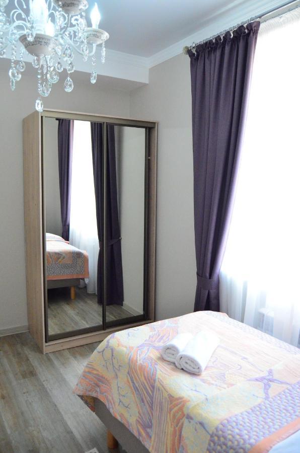 Golden Park Hotel Pavlodar Exterior foto